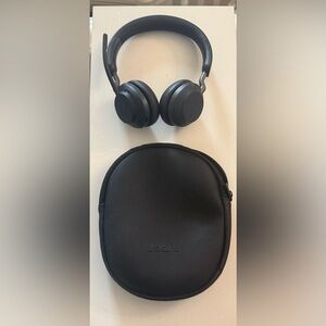 Jabra Black Wireless Headphones with Case